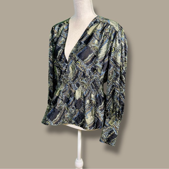 Ganni ‘Crinkled Satin V-Neck Top’ in Olive Green Paisley EU Size 36 = Size Small - Picture 6 of 16
